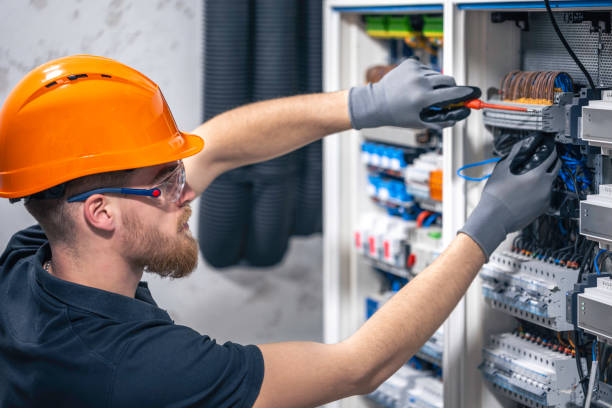 Best Affordable Emergency Electrician  in Florida, NY